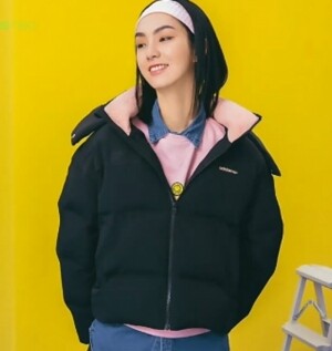 아디다스 ADIDAS 여성 블랙 후드 숏 패딩 H18635/H18637