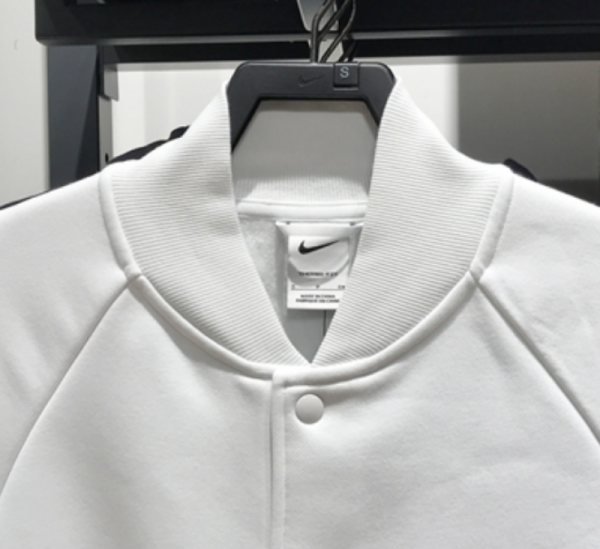 오픈마켓 우리들쇼핑,나이키 르브론 써마핏 스탠다드 이슈 베스킷볼 농구기모 맨즈 자켓 FZ1035-121