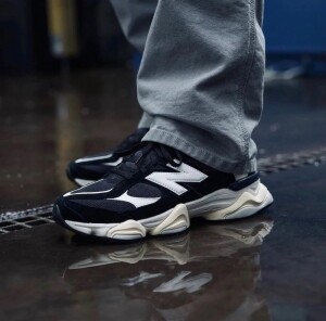 뉴발란스 9060 스포츠화 런닝화 커플화 블랙 화이트 운동화 U9060AAA