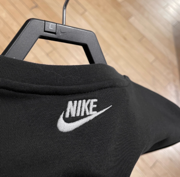 오픈마켓 우리들쇼핑,나이키 트레이닝 런닝화 맨즈 풀오버 맨투맨 IB8233-010