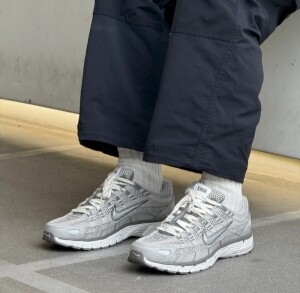 나이키 P-6000 프리미엄 라이트 아이언 오어 커플화 운동화 FN6837-012