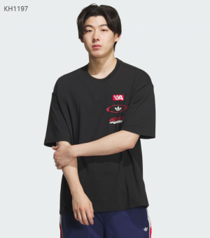 아디다스 오리지널 모토 GFX 프린트 맨즈 반팔티 KH1197