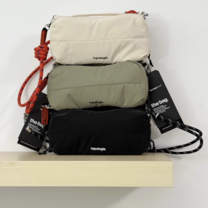 토폴로지 보틀 사코슈 푸퍼 백 미디엄 크로스백